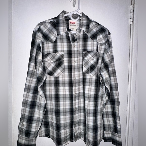 Levi’s Western Button Down - Picture 1 of 1